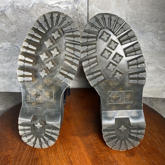 Dr. Martens Jadon Womens Size 5 Black Platform Boots - Picture 6 of 7